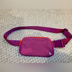Lululemon belt bag